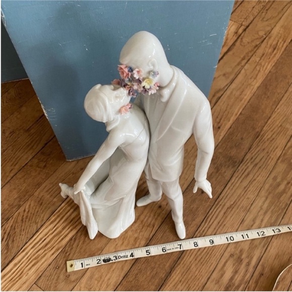 Lladro Love Statue Lladro Love II Lladro Kissing Couple The Kiss - Picture 14 of 16